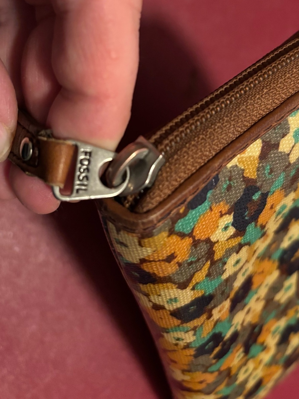 Fossil Wallet w/ matching wallet - Picture 2 of 16